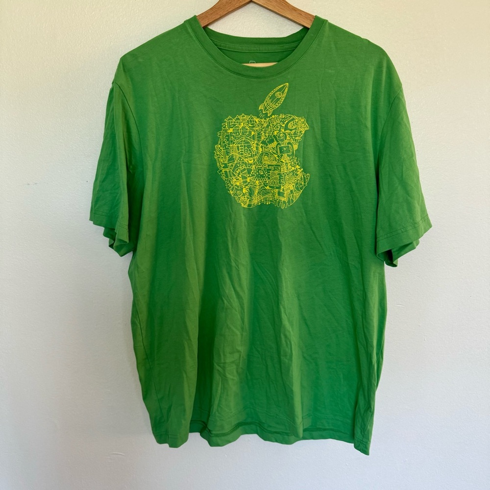 Apple Store Employee T-Shirt Mens Large Green Art Logo Tech Staff Mac Computers
